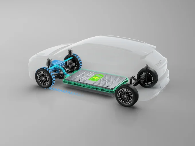 Cutaway of an electric car showing the floor-mounted battery pack and front electric motor